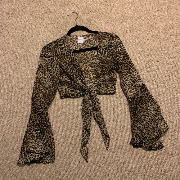 Princess Polly Tops - Princess Polly cheetah print front tie crop top